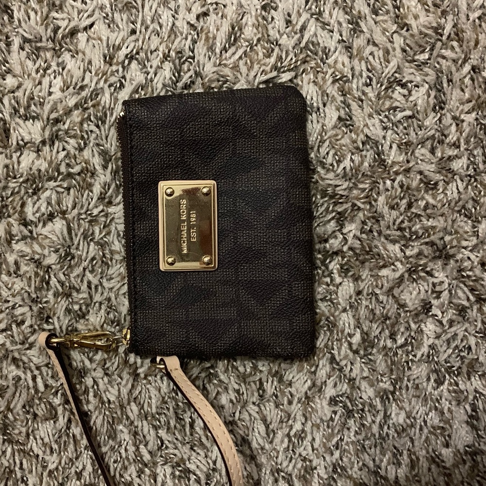 Michael Kors wristlet